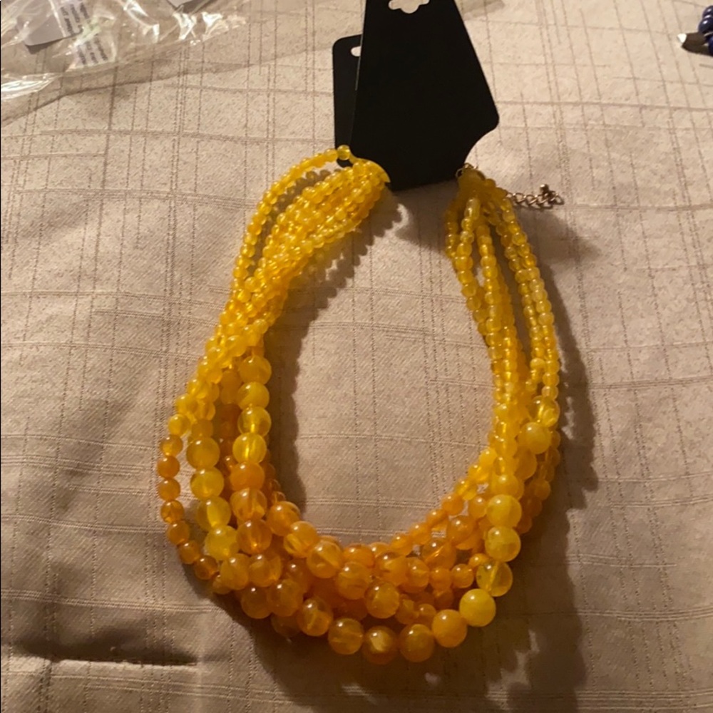 Brand new yellow bead necklace